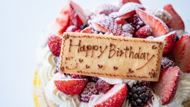 お誕生日ケーキ